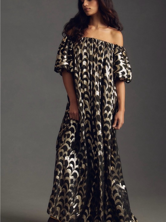 Delfi Collective Dresses & Skirts - Delfi Collective Off-Shoulder Metallic Black & Gold Maxi Dress